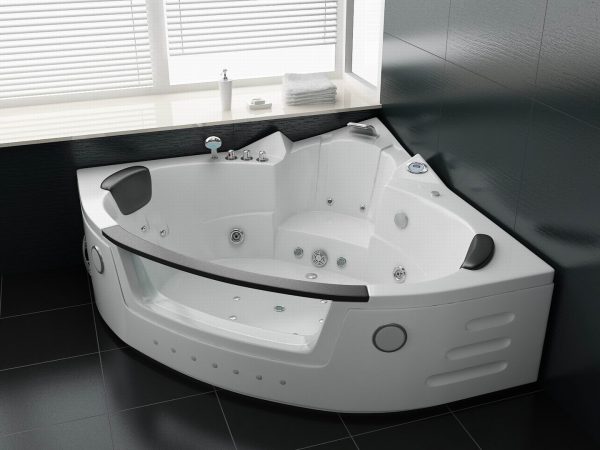 Linksmann_jacuzzi-tub